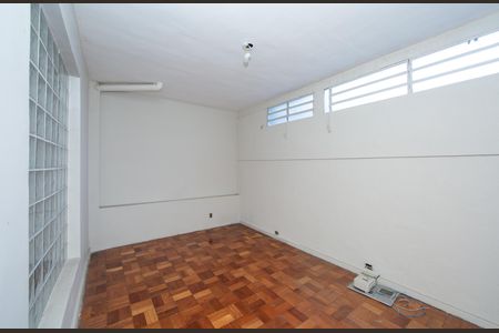 Casa para alugar com 170m², 4 quartos e 3 vagas Casa para alugar com 170m², 4 quartos e 3 vagasQUARTO2