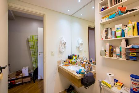 Apartamento à venda com 68m², 1 quarto e 1 vaga Apartamento à venda com 68m², 1 quarto e 1 vagaBanheiro do Quarto