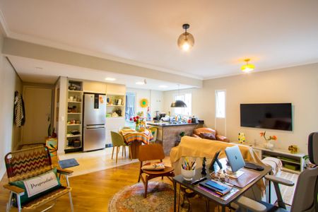 Apartamento à venda com 68m², 1 quarto e 1 vaga Apartamento à venda com 68m², 1 quarto e 1 vagaSala