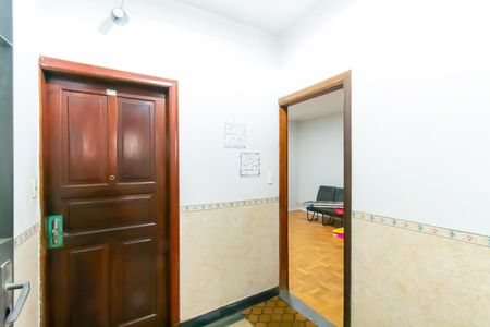 Apartamento à venda com 600m², 11 quartos e 9 vagas Apartamento à venda com 600m², 11 quartos e 9 vagasHall