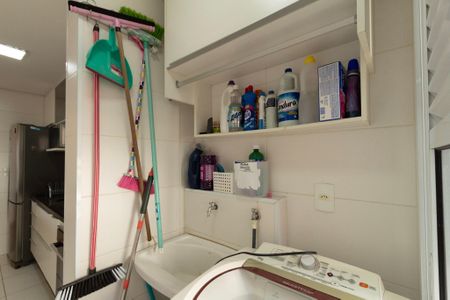 Apartamento para alugar com 85m², 3 quartos e 2 vagas Apartamento para alugar com 85m², 3 quartos e 2 vagasÁrea de Serviço