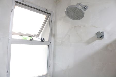 Apartamento à venda com 69m², 2 quartos e 2 vagasBanheiro 1