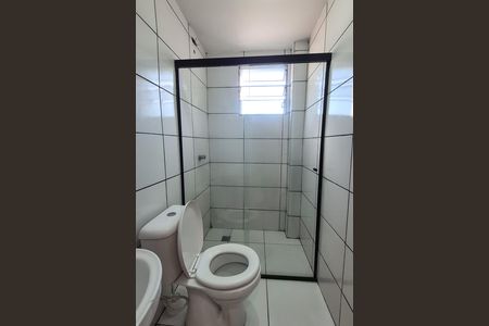 Banheiro de apartamento para alugar com 2 quartos, 50m² em Parque Assuncao, Taboão da Serra