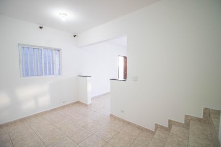 Casa para alugar com 200m², 4 quartos e 2 vagas Casa para alugar com 200m², 4 quartos e 2 vagasHALL