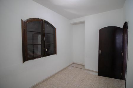 Casa para alugar com 200m², 4 quartos e 2 vagas Casa para alugar com 200m², 4 quartos e 2 vagasQUARTO 3
