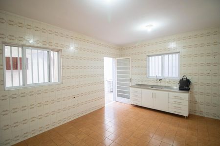 Casa para alugar com 200m², 4 quartos e 2 vagas Casa para alugar com 200m², 4 quartos e 2 vagasCOZINHA