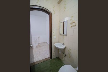 Casa para alugar com 200m², 4 quartos e 2 vagas Casa para alugar com 200m², 4 quartos e 2 vagasBANHEIRO DOS QUARTOS