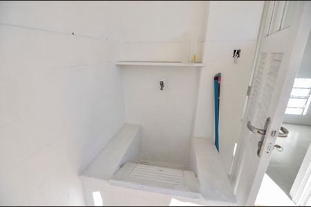 Apartamento à venda com 64m², 2 quartos e sem vaga Apartamento à venda com 64m², 2 quartos e sem vagaÁrea de Serviço