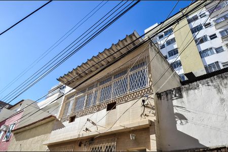 Apartamento à venda com 64m², 2 quartos e sem vaga Apartamento à venda com 64m², 2 quartos e sem vagaFachada