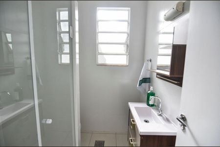 Apartamento à venda com 64m², 2 quartos e sem vaga Apartamento à venda com 64m², 2 quartos e sem vagaBanheiro