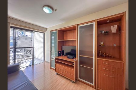 Apartamento à venda com 64m², 2 quartos e 1 vaga
