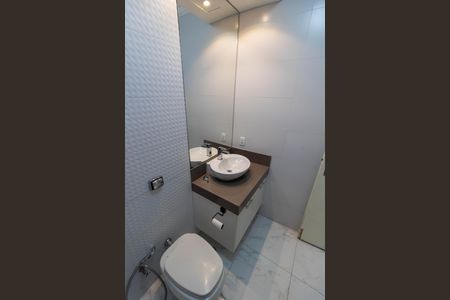 Apartamento à venda com 53m², 1 quarto e 1 vaga Apartamento à venda com 53m², 1 quarto e 1 vagaBANHEIRO
