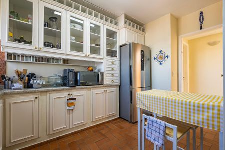 Apartamento para alugar com 94m², 3 quartos e 2 vagas Apartamento para alugar com 94m², 3 quartos e 2 vagasCozinha