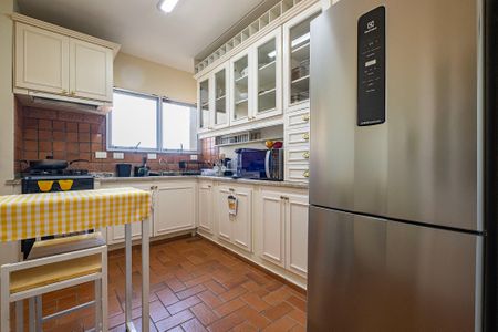 Apartamento para alugar com 94m², 3 quartos e 2 vagas Apartamento para alugar com 94m², 3 quartos e 2 vagasCozinha