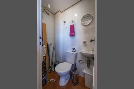 Apartamento para alugar com 94m², 3 quartos e 2 vagas Apartamento para alugar com 94m², 3 quartos e 2 vagasÁrea de Serviço - Banheiro