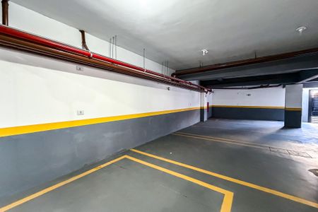 Garagem de apartamento à venda com 1 quarto, 98m² em Vila Libanesa, São Paulo