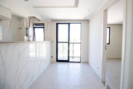 Sala de apartamento para alugar com 1 quarto, 33m² em Irajá, Rio de Janeiro