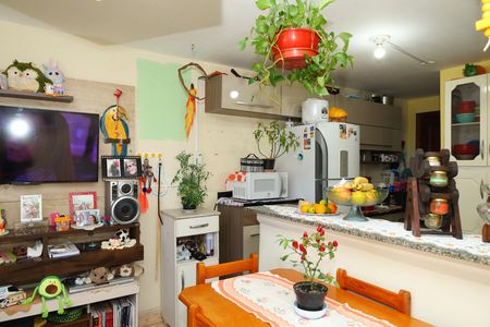 Sala de apartamento para alugar com 2 quartos, 47m² em Conjunto Habitacional Santa Etelvina Ii, São Paulo