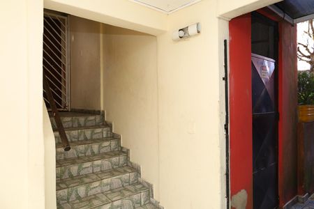 Área comum - Saguão do prédio de apartamento para alugar com 2 quartos, 47m² em Conjunto Habitacional Santa Etelvina Ii, São Paulo
