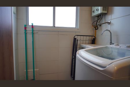 Área de Serviço de apartamento para alugar com 2 quartos, 45m² em Humaitá, Porto Alegre
