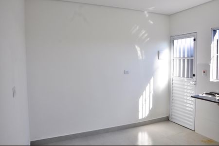 Apartamento para alugar com 28m², 1 quarto e sem vaga Apartamento para alugar com 28m², 1 quarto e sem vagaDetalhe - Sala e Cozinha