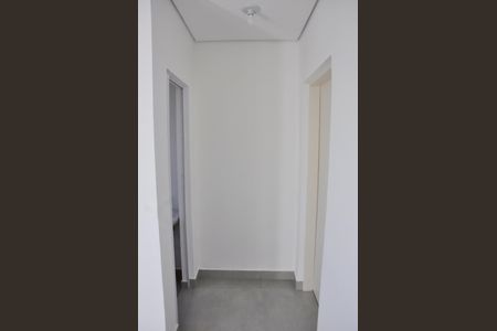 Detalhe - Corredor Quarto de apartamento à venda com 1 quarto, 28m² em Vila Zat, São Paulo