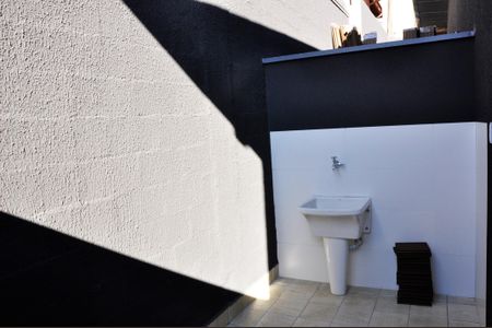 Apartamento para alugar com 28m², 1 quarto e sem vaga Apartamento para alugar com 28m², 1 quarto e sem vagaDetalhe - Varanda e Área de Serviço