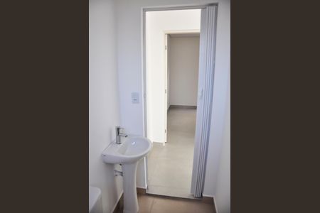 Apartamento para alugar com 28m², 1 quarto e sem vaga Apartamento para alugar com 28m², 1 quarto e sem vagaDetalhe - Banheiro Social