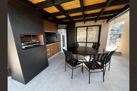 Apartamento à venda com 72m², 2 quartos e 2 vagasChurrasqueira