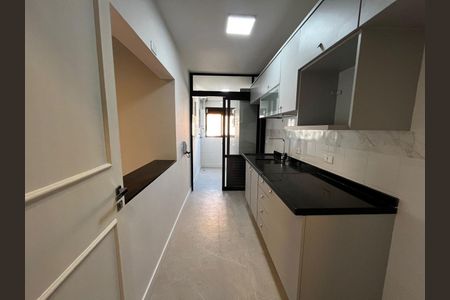 Apartamento à venda com 72m², 2 quartos e 2 vagasCozinha