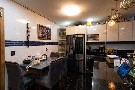 Apartamento à venda com 72m², 2 quartos e sem vaga Apartamento à venda com 72m², 2 quartos e sem vagaSala de Jantar