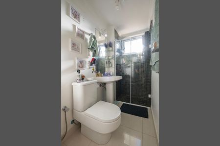 Banheiro de apartamento para alugar com 1 quarto, 45m² em Vila Madalena, São Paulo