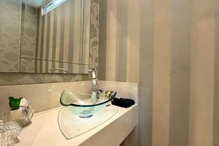 Apartamento à venda com 215m², 3 quartos e 1 vaga