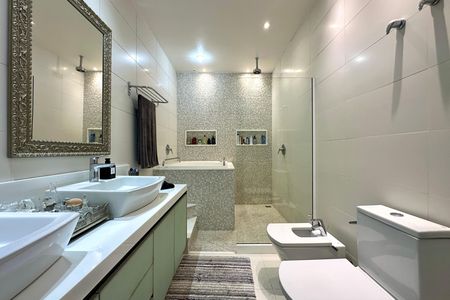 Apartamento à venda com 215m², 3 quartos e 1 vaga