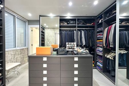 Apartamento à venda com 215m², 3 quartos e 1 vaga