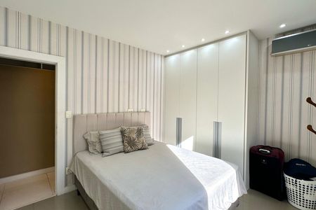 Apartamento à venda com 215m², 3 quartos e 1 vaga