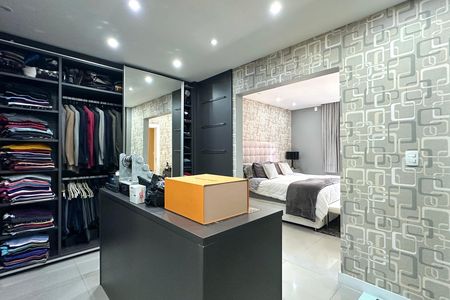 Apartamento à venda com 215m², 3 quartos e 1 vaga