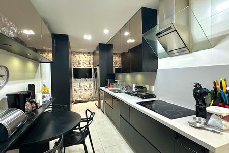 Apartamento à venda com 215m², 3 quartos e 1 vaga