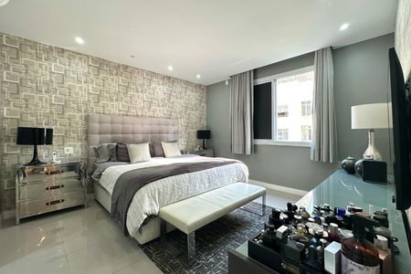 Apartamento à venda com 215m², 3 quartos e 1 vaga