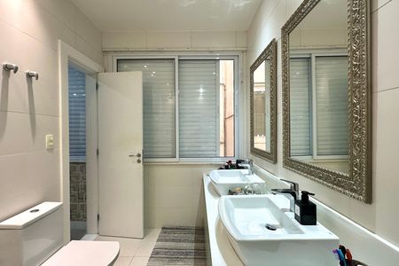 Apartamento à venda com 215m², 3 quartos e 1 vaga
