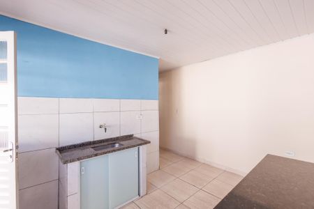 Cozinha de casa para alugar com 1 quarto, 35m² em Jardim Gurilândia, Taubaté