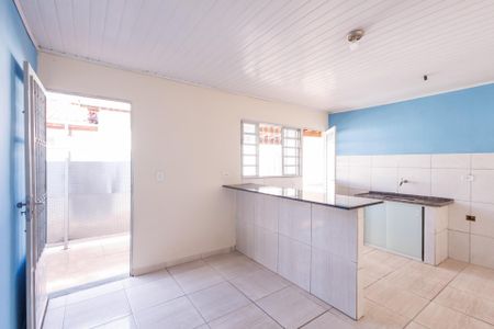 Sala de casa para alugar com 1 quarto, 35m² em Jardim Gurilândia, Taubaté