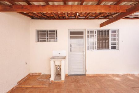 Casa para alugar com 35m², 1 quarto e sem vaga Casa para alugar com 35m², 1 quarto e sem vagaÁrea de Serviço