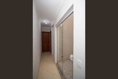 Corredor de casa para alugar com 3 quartos, 110m² em Piqueri, São Paulo