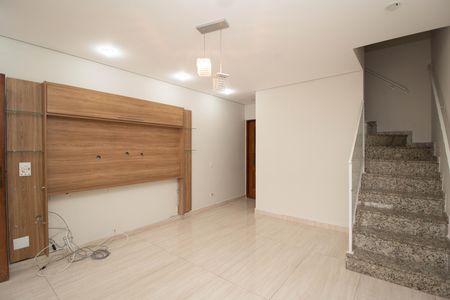 Casa para alugar com 3 quartos, 110m² em Piqueri, São Paulo