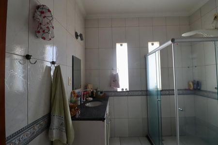 Casa de condomínio para alugar com 225m², 4 quartos e 2 vagasSuíte 