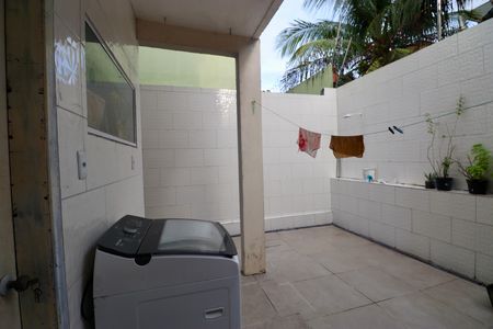 Casa de condomínio para alugar com 225m², 4 quartos e 2 vagasÁrea de Serviço