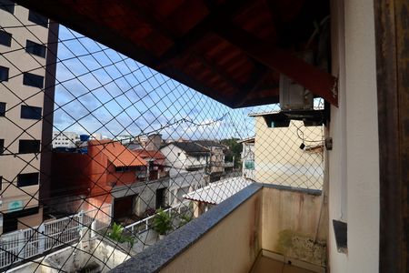 Casa de condomínio para alugar com 225m², 4 quartos e 2 vagasVaranda