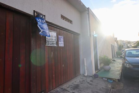 Casa de condomínio para alugar com 225m², 4 quartos e 2 vagasFachada