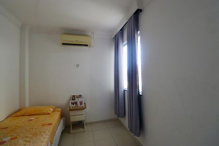 Casa de condomínio para alugar com 225m², 4 quartos e 2 vagasQuarto 1